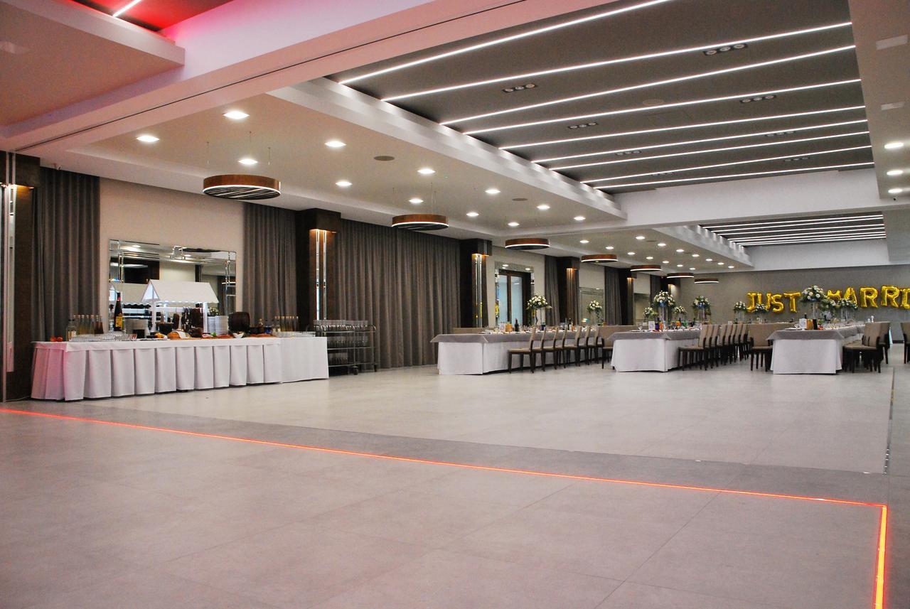 Hotel Na Półboru Sieradz Exterior foto