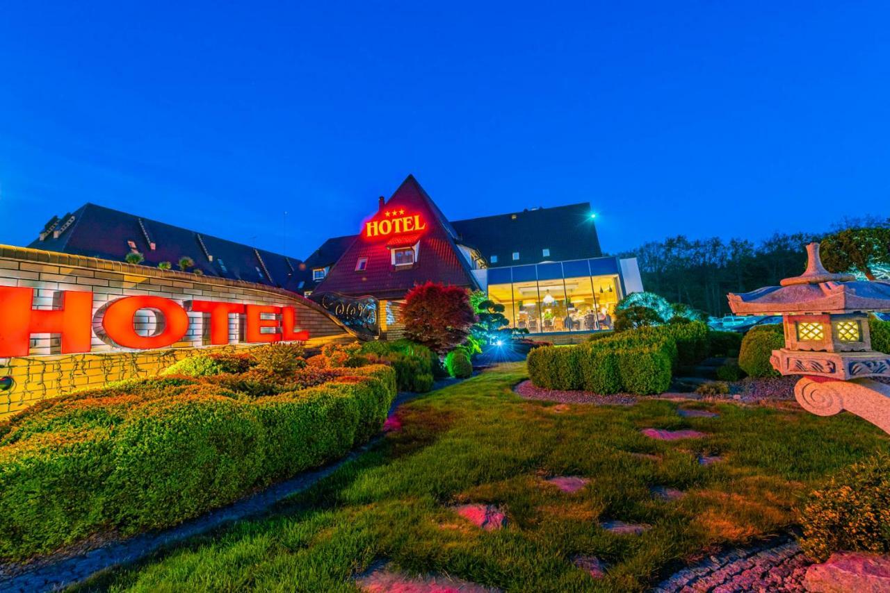 Hotel Na Półboru Sieradz Exterior foto