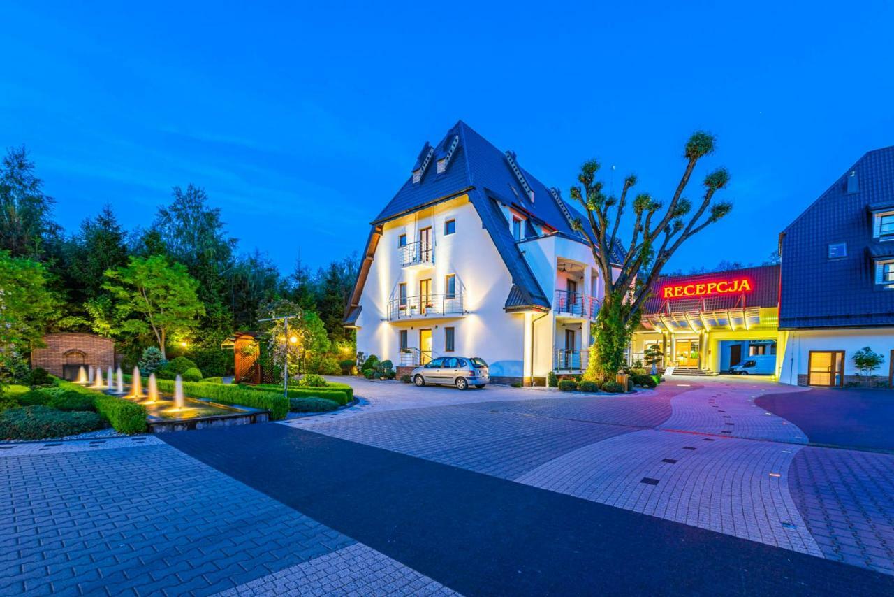 Hotel Na Półboru Sieradz Exterior foto
