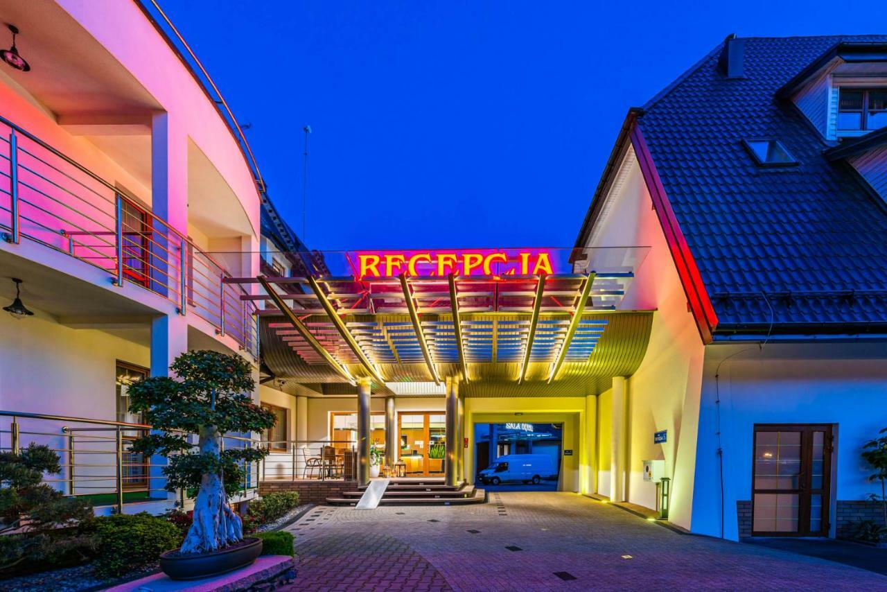 Hotel Na Półboru Sieradz Exterior foto